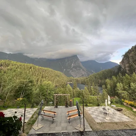 Деревянный коттедж Piburg Seebichlhof